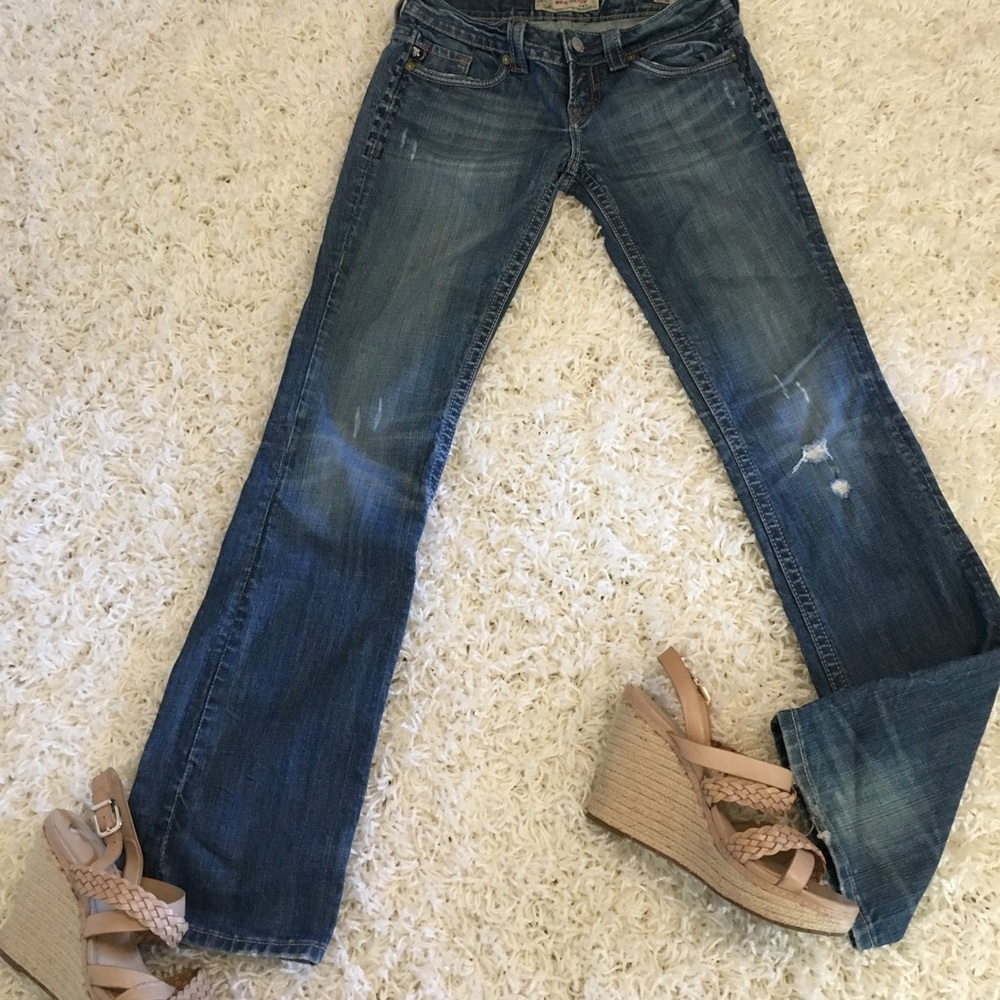 MEK Denim distressed - Malibu Straight .27 w  34 L